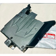 64530-K0W-N00 // ADV150 LOWER INNER FLOARBOARD UNDER COVER INNER LOW