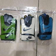 Children's Goalkeeper Gloves Children's Goalkeeper Gloves