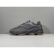 TWHL 【Top Quality】YEEZY BOOST 700 "Utility Black" Sneakers for Men and Women Trainers Basketball sho