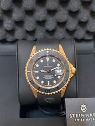 神赫Steinhart Ocean One Pink Gold Ceramic黑色搭配玫瑰金，陶瓷錶圈，錶徑42mm。