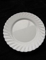 Arcoroc Dinner White Swirl Rim Plate