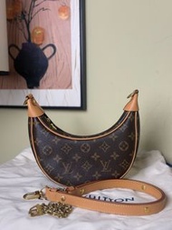 98新 LV 路易威登 老花loop月亮包豌豆包 腋下斜挎雙肩帶
