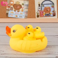 4Pcs Bath Duck Toys Yellow Duck Family Bath Set Bathtub Duck Set Squeaky Duckies Baby Shower Toys SH