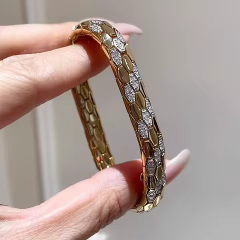 Cameo Snake Bone Bracelet Set with Diamonds Light Luxury Rose Gold Minimalist Bracelet 925 Silver Go
