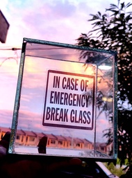 Glass AlkAnsya In case of emergency