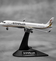 STARLUX | A321neo 1: 500 金屬飛機模型 (Herpa 監製)