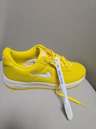 Nike Air Force 1 黃色運動鞋