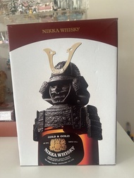 日本700ml Nikka Whisky Gold & Gold 武士盔甲造型威士忌非 余市 山崎 竹鶴 響宮城峽 白州 輕井澤
