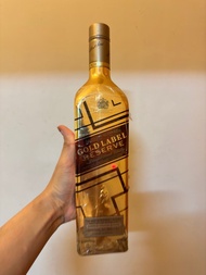 Johnnie walker gold label reserve master blender limited edition