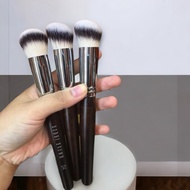 Morphe 04 rotating round head foundation brush. Soft, smooth brush.