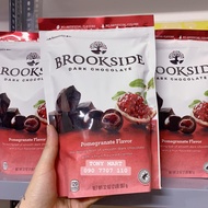 SÔ CÔ LA ĐẮNG NHÂN LỰU BROOKSIDE DARK CHOCOLATE 907G - USA