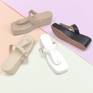 R&A854 2.5-Inch Square Toe Unique Adjustable T-Strap Platform Sandals (Standard Fit)