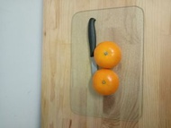強化玻璃切菜板  (  長     x  寬     公分) 不含刀子&amp;橘子