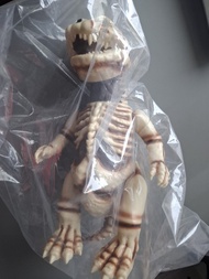 Medicom 安樂安作骨哥斯拉一期色全新 sofubi