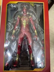 Hot Toys Spider-Man Iron Spider 1/6 Figure