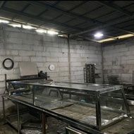 etalase full stainless kaca untuk penyimpanan makanan (custom)