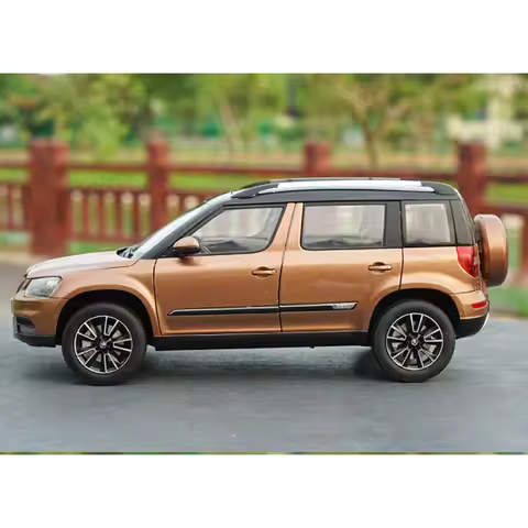 1:18 Original Shanghai Skoda YETI SUV alloy car model 26*9*8cm