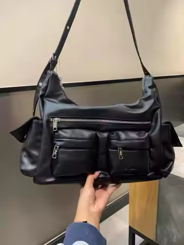 Correct version, Song Yuqi, Kim Chae-won, Choi Kang-kyu, same brand as Korean starsMotorcycle Bags W