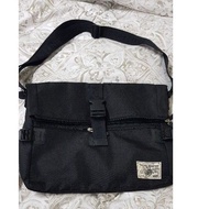 Teenie Weenie Men's Messenger Bag (like new)