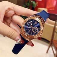 代購Guess手錶 蓋爾斯手錶女生 鑲鑽粉色白色橡膠錶帶石英錶 硅膠三眼計時女錶 時尚運動休閒腕錶W1053L31