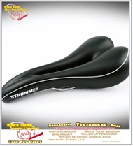 SADEL STRUMMER HITAM 5741 SADEL Sepeda MTB BMX