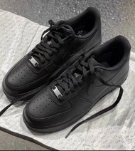 Nike Air Force 1 全黑