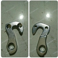 Anting RD United Miami Gantungan RD United Venus Hanger RD United Monanza 2.0 3.0