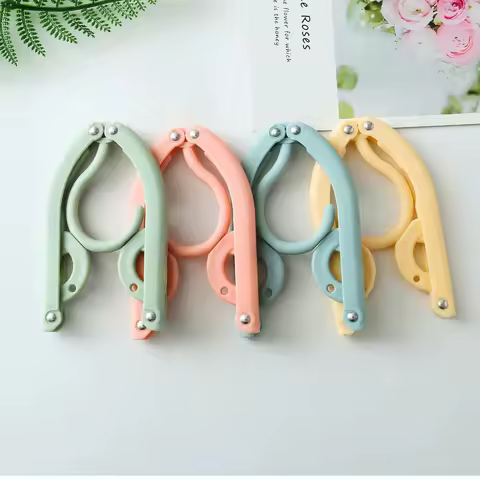 4pcs Portable Folding Travel Hangers - Essential Cruise Accessories, Space-Saving Clothes Drying Rac