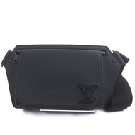 成色極佳 ▼LOUIS VUITTONM57081 黑色皮革 LV Aerogram Takeoff 斜背包，原廠盒裝和防塵袋，法國製造，男款