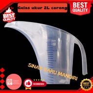 2 liter long neck measuring cup
