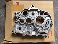 เรือนเครื่องยนต์ (แคร้ง) ข้างขวา แท้ เวฟดรีม110i 11100-KWW-740