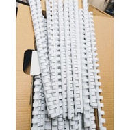 XO 01 box of spring bindings, plastic spiral bindings in sizes D6, D8, D10, D12