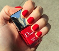 Dior正紅指甲油999