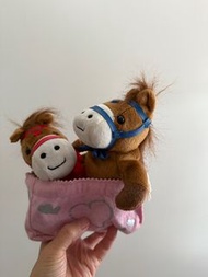 香港賽馬會Hong Kong Juke Club馬仔賽馬公仔毛公仔一對絕版珍藏收藏