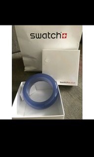 Swatch BIJOUX水藍色塑膠寬版手環