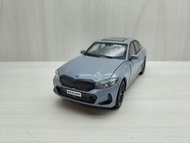 全新盒裝~1:32 ~寶馬 BMW 320i 灰色 前輪可轉向 合金 模型車 聲光車 玩具 兒童 禮物 收藏