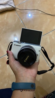 kamera canon eos m10