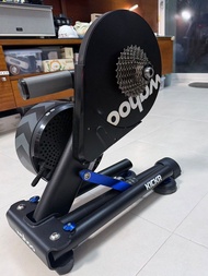 Wahoo KICKR V5 Smart Trainer (Mint <500km, Original 11-28T Cassette, Full Accessories) / Wahoo KICKR