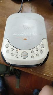 Stereo CD Clock Radio