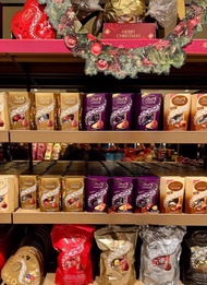 英國瑞士蓮專門店代購 Lindt /Lindor 朱古力 （多款）