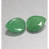 Emerald pair 0.85cts 6x4.5mm natural Stone 1 0.85cts 6x4.5mm pear shape 1 gemstone