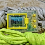 Digimon vpet 97 version 2 US vpet97