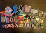 出Sanrio/ tamagotchi/手機日本扭蛋/化妝品扭蛋/ 古早貼紙/黑皮hello kitty/ love and berry/chiikawa) 