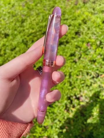 Kaigelu 356 Resin Fountain Pen Golden Clip EF F M Nib Beautiful 4 Colors Writing Ink Pen for Office