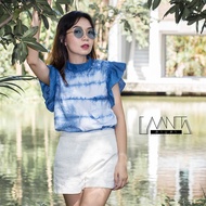 LAANTA เสื้อแขนระบาย มัดย้อมคราม Indigo tie dye