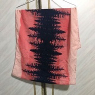 Roots粉紅圍巾(只用過一次）