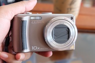 (ไม่ใส่ส่วนลด)กล้อง panasonic lumix tz5 เต็มระบบ (เลนส์มีรา)