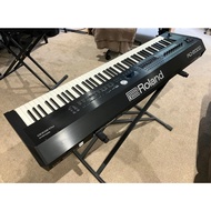 ROLAND RD-2000 Digital Stage Piano