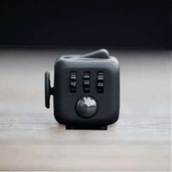 舒緩生活壓力好幫手 – Fidget Cube魔力骰子!