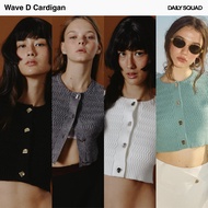Daily Squad Wave D ใส่ได้2แบบ เป็นคาดิแกน หรือ ติดกระดุม ทอคลื่น กระดุม D หล่อขึ้นมาโดยเฉพาะ ( PRE O